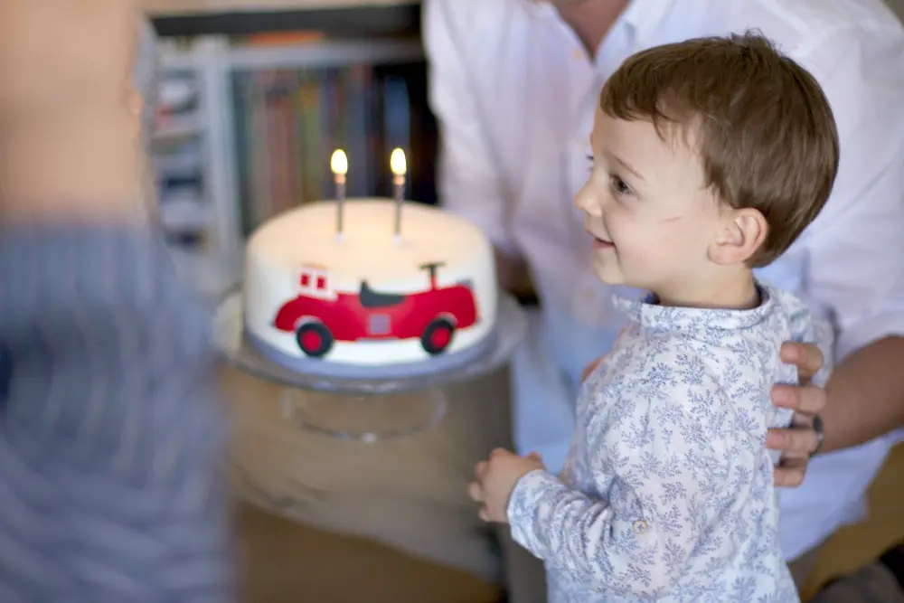 cumpleaños temático niño bebé dos años 4